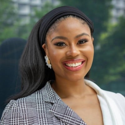 Jazmin Hill headshot