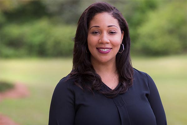 Headshot of Chynell Hollis